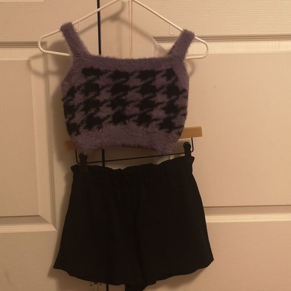 Forever 21 Sweaters - 💜 Forever 21 Sweater Crop Top and Short Pants 2 Piece Set Lavender& Black XS💜